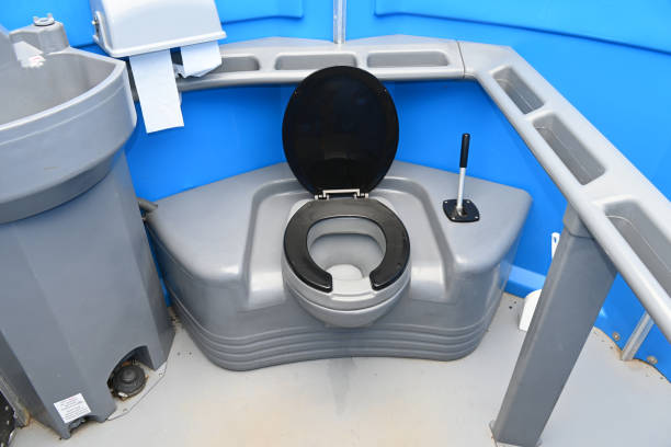 Best Luxury portable toilet rental  in Humansville, MO