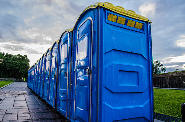 Best Portable restroom trailer rental  in Humansville, MO